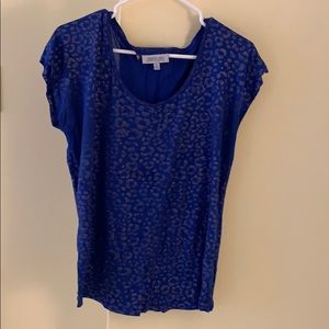 Light weight fun T-shirt (: perfect w/ jeans